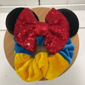 Mickey Mouse Ear Hair Scrunchy New With Tag
